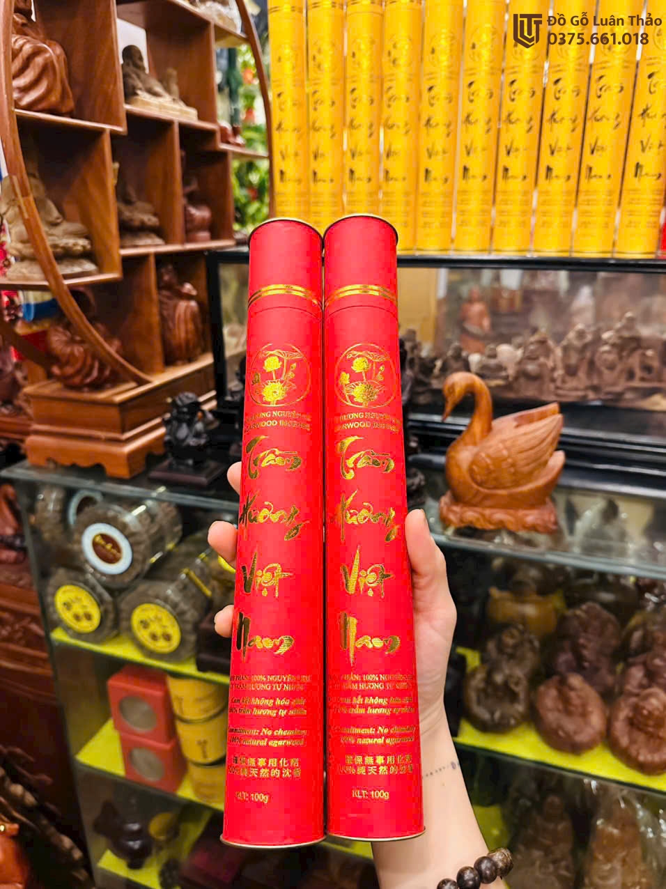 Nhang trầm hương đốt